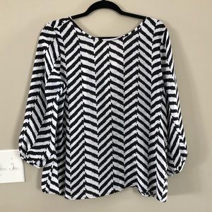 Black & White Herringbone pattern blouse
